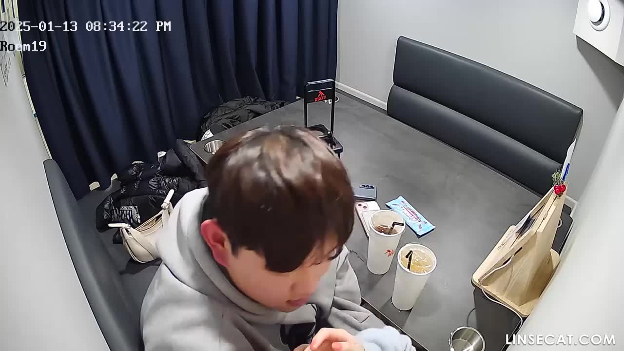[신작] 세 커플. 깊이 사랑하는 커플은 둘만 있을 때 애정을 표현하지 않기가 어렵죠. 과체중 남성도 자위를 해 줄 여자친구를 찾을 수 있다면, 당신도 할 수 있습니다. [해킹당한 한국 IP 카메라] [단독 영상] 썸네일